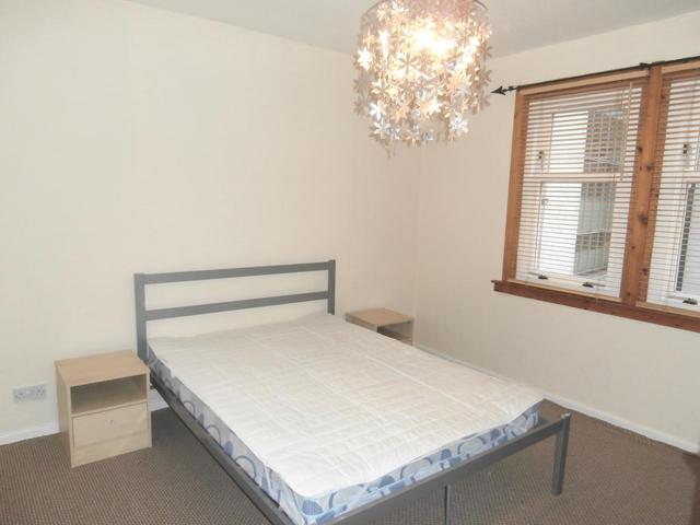  Image of 3 bedroom Flat to rent in St. John Street Stirling FK8 at Stirling Town Stirling Stirling, FK8 1EB