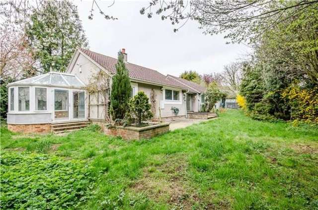 Image of 4 bedroom Detached house for sale in St. Peters Street Caxton Cambridge CB23 at 4 St Peters Street  Caxton, CB23 3PJ