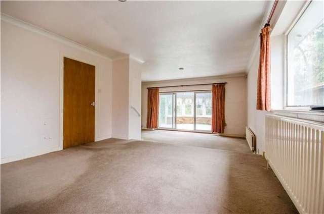  Image of 4 bedroom Detached house for sale in St. Peters Street Caxton Cambridge CB23 at 4 St Peters Street  Caxton, CB23 3PJ