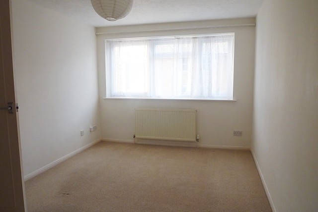  Image of 2 bedroom Flat to rent in Cumberland Road Preston Brighton BN1 at Cumberland Road  Brighton, BN1 6ZE
