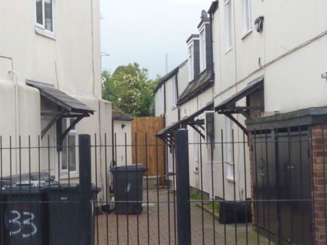  Image of 1 bedroom Terraced house to rent in Station Road London E17 at Station Road  Walthamstow, E17 8AA