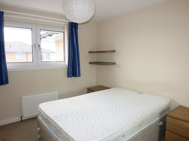  Image of 2 bedroom Flat to rent in Stenhouse Gardens Edinburgh EH11 at Stenhouse Edinburgh Edinburgh, EH11 3LS