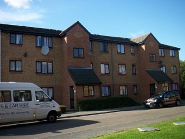  Image of 1 bedroom Flat to rent in Streamside Close London N9 at Streamside Close  Edmonton, N9 9XE