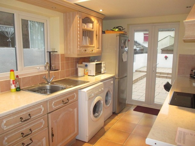  Image of 3 bedroom Terraced house for sale in Strode Road Portsmouth PO2 at Strode Road Stamshaw Portsmouth, PO2 8PX
