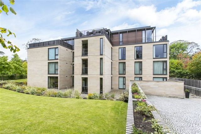  Image of 3 bedroom Flat to rent in Succoth Avenue Edinburgh EH12 at Murrayfield Edinburgh Edinburgh, EH12 6BT