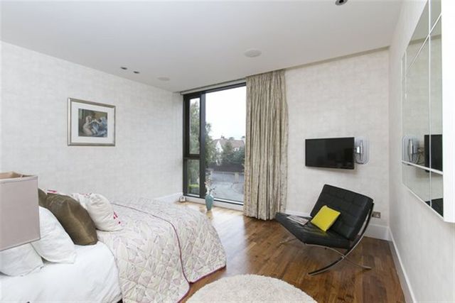  Image of 3 bedroom Flat to rent in Succoth Avenue Edinburgh EH12 at Murrayfield Edinburgh Edinburgh, EH12 6BT