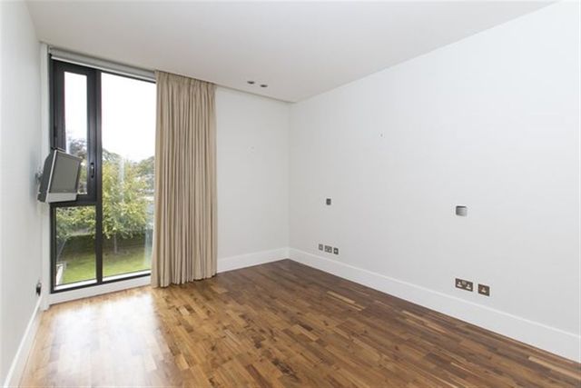  Image of 3 bedroom Flat to rent in Succoth Avenue Edinburgh EH12 at Murrayfield Edinburgh Edinburgh, EH12 6BT