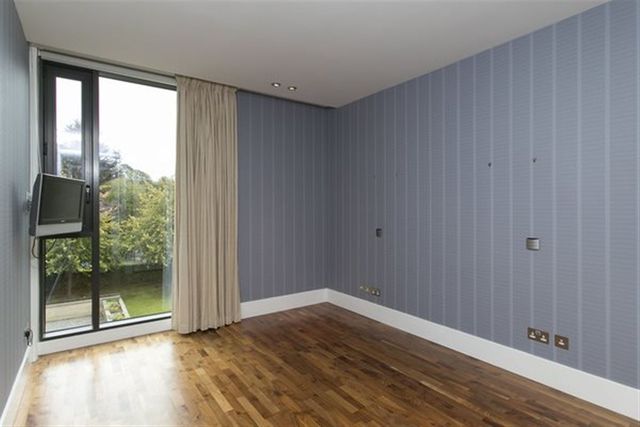  Image of 3 bedroom Flat to rent in Succoth Avenue Edinburgh EH12 at Murrayfield Edinburgh Edinburgh, EH12 6BT