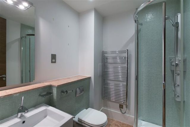 Image of 3 bedroom Flat to rent in Succoth Avenue Edinburgh EH12 at Murrayfield Edinburgh Edinburgh, EH12 6BT
