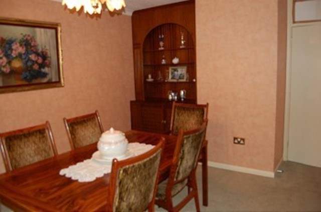  Image of 3 bedroom Ground Flat for sale in Sunningdale Lodge Stonegrove Canons Park Edgware HA8 at Sunningdale Lodge Stonegrove Edgware, HA8 7SY