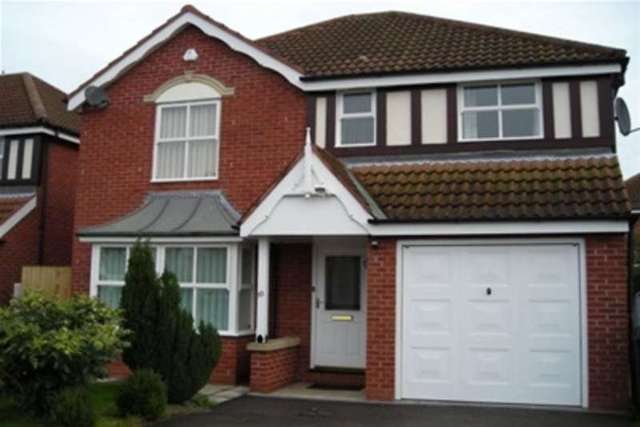  Image of 4 bedroom Detached house to rent in Surrey Way York YO30 at York, YO30 5FS