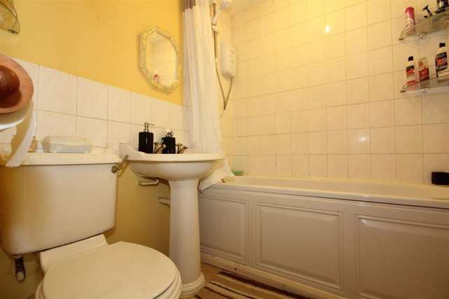  Image of 1 bedroom Apartment to rent in Tattershall Drive Hemel Hempstead HP2 at Tattershall Drive  Hemel Hempstead, HP2 7QF