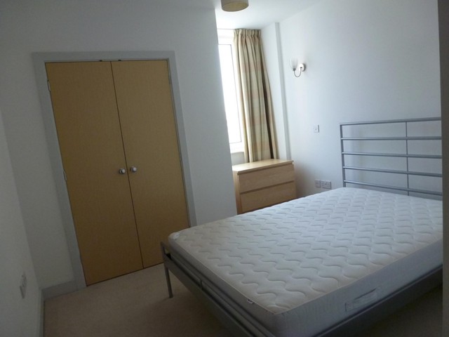  Image of 2 bedroom Apartment to rent in High Street Southampton SO14 at 70 High Street Southampton, SO14 2NW