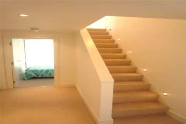  Image of 2 bedroom Flat to rent in Wollaton Street Nottingham NG1 at Nottingham, NG1 5FW
