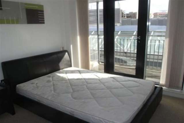  Image of 2 bedroom Flat to rent in Wollaton Street Nottingham NG1 at Nottingham, NG1 5FW