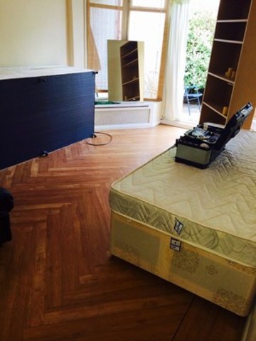  Image of 3 bedroom Semi-Detached house to rent in The Glade Clayhall Ilford IG5 at THE GLADE  CLAYHALL, IG5 0NQ
