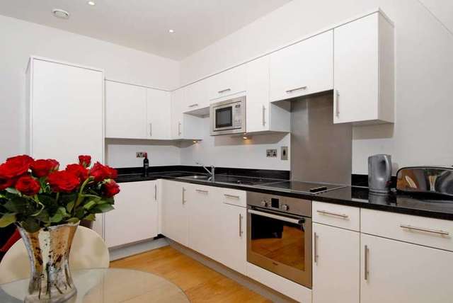  Image of 1 bedroom Flat to rent in Clapham Common South Side London SW4 at The Latitude  Clapham Common Southside, SW4 9DX