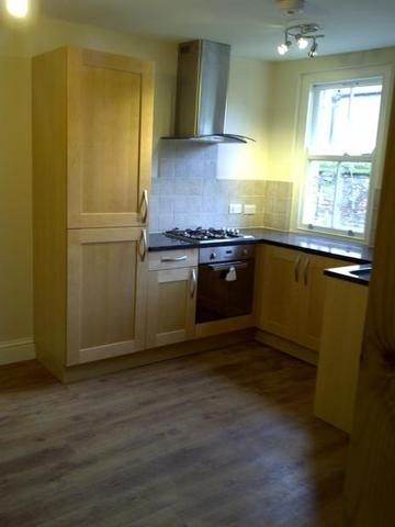  Image of 1 bedroom Flat to rent in De Parys Avenue Bedford MK40 at 19B De Parys Avenue Bedford Bedford, MK40 2TX