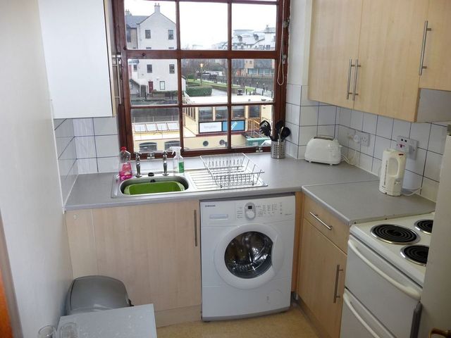  Image of 1 bedroom Flat to rent in Shore Edinburgh EH6 at Leith Edinburgh Edinburgh, EH6 6QN