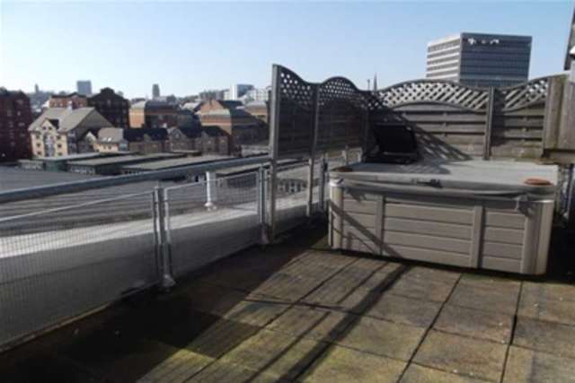  Image of 2 bedroom Flat to rent in Three Queens Lane Redcliffe Bristol BS1 at Bristol, BS1 6LF