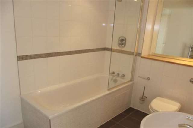  Image of 2 bedroom Flat to rent in Three Queens Lane Redcliffe Bristol BS1 at Bristol, BS1 6LF