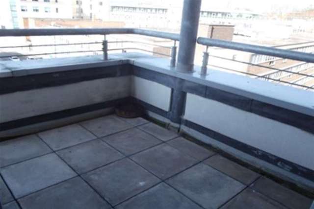  Image of 2 bedroom Flat to rent in Three Queens Lane Redcliffe Bristol BS1 at Bristol, BS1 6LF
