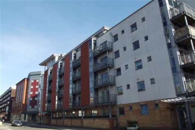  Image of 2 bedroom Flat to rent in Three Queens Lane Redcliffe Bristol BS1 at Bristol, BS1 6LF