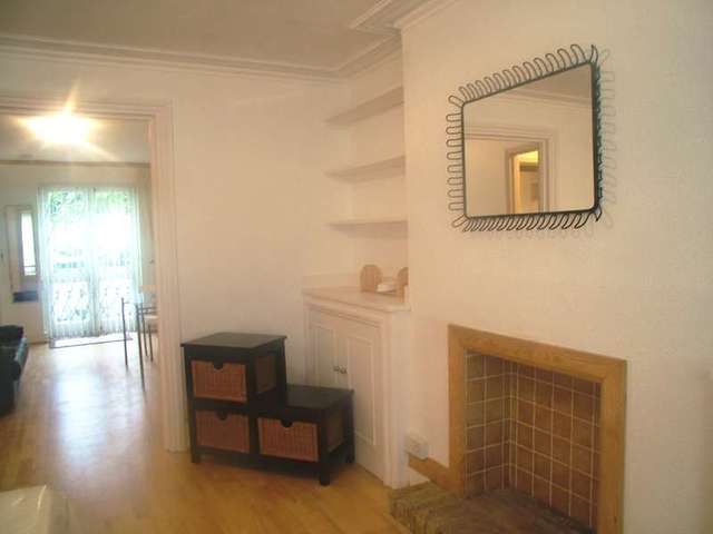  Image of Ground Flat to rent in Thorne Road London SW8 at Battersea, SW8 2BY