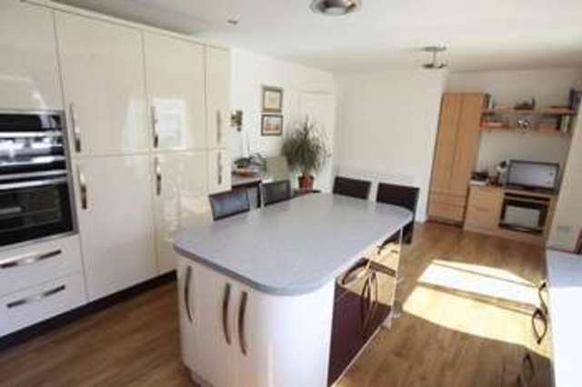  Image of 6 bedroom Detached house for sale in Thornton Crescent Heswall Wirral CH60 at Thornton Crescent  Gayton, CH60 3RR