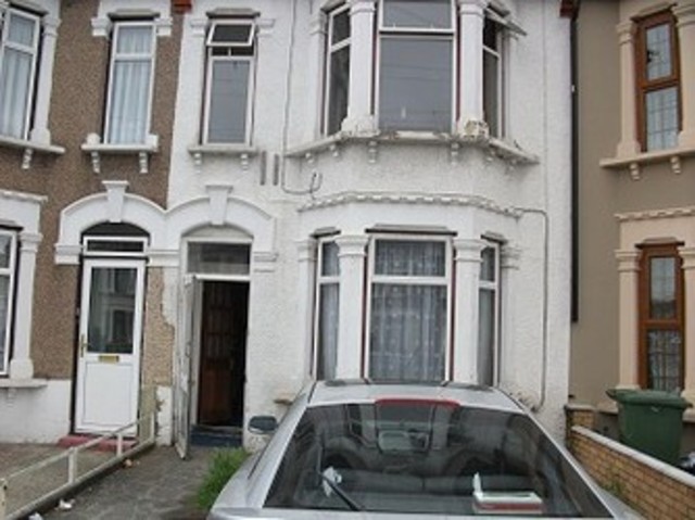  Image of 3 bedroom Terraced house for sale in Thorold Road Ilford IG1 at Thorold Road  ilford, IG1 4EU