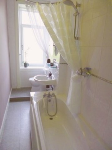  Image of 1 bedroom Flat to rent in Tollcross Road Glasgow G32 at Tollcross Glasgow Glasgow, G32 8TB