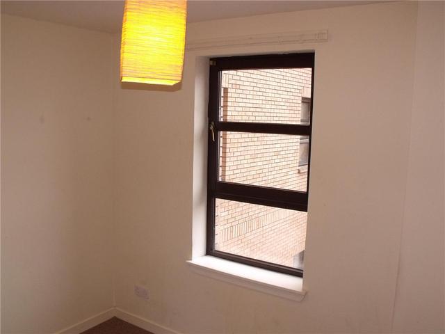  Image of 2 bedroom Flat to rent in Trades Lane Dundee DD1 at City Centre Dundee Dundee, DD1 3EW