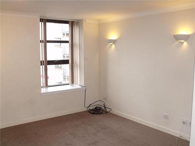  Image of 2 bedroom Flat to rent in Trades Lane Dundee DD1 at City Centre Dundee Dundee, DD1 3EW