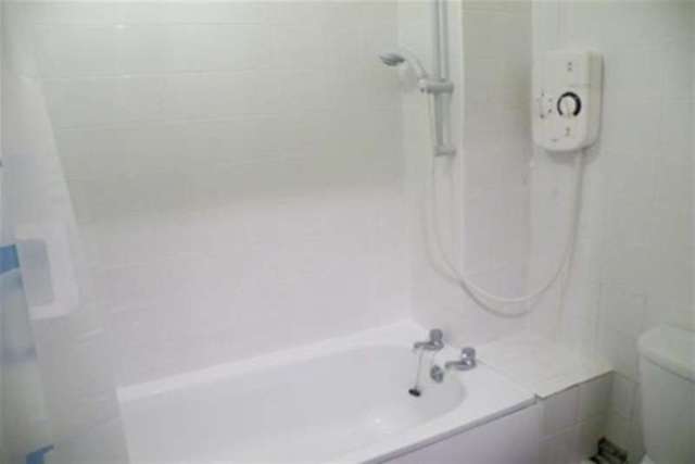  Image of 1 bedroom Flat to rent in Florence Road Southsea PO5 at Southsea, PO5 2NF