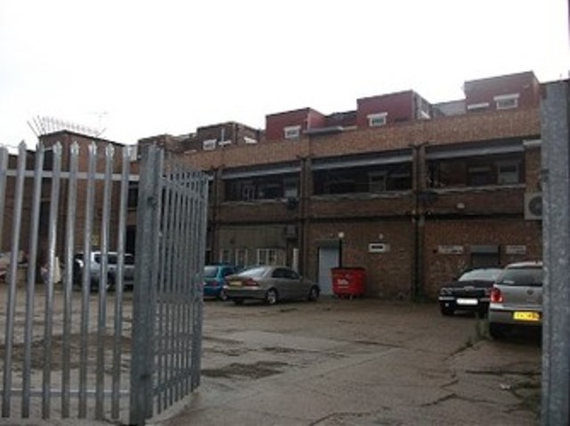  Image of 2 bedroom Flat to rent in Tudor Parade High Road Chadwell Heath Romford RM6 at Tudor Parade Chadwell Heath Essex, RM6 6PS