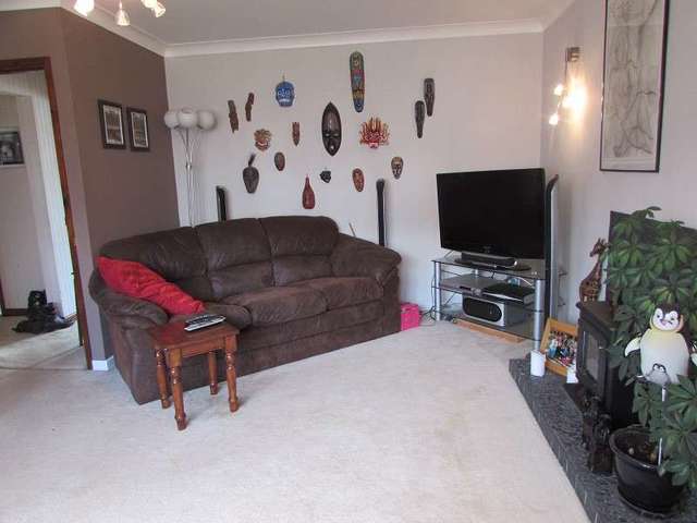  Image of 5 bedroom Detached house for sale in Heol Dewi Brynna Pontyclun CF72 at Heol Dewi  Pontyclun, CF72 9SQ
