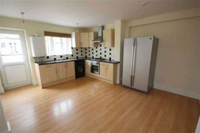  Image of 2 bedroom Terraced house for sale in Uplands Road Woodford Green IG8 at Uplands Road  Woodford Green, IG8 8JW
