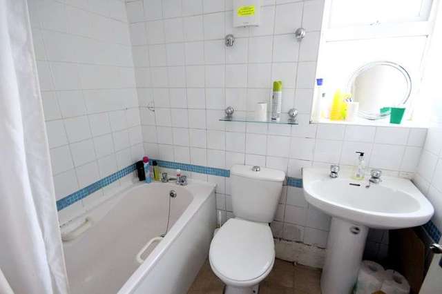  Image of 3 bedroom Terraced house for sale in Upper Havelock Street Wellingborough NN8 at Upper Havelock Street  Wellingborough, NN8 4PN