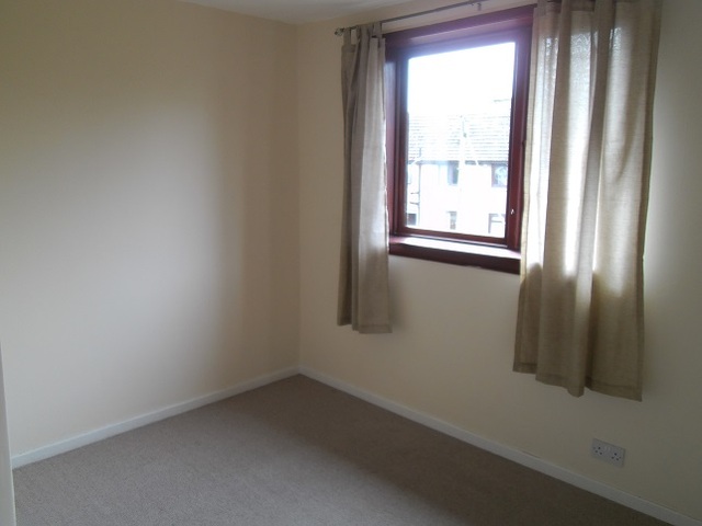  Image of 3 bedroom Semi-Detached house to rent in Upper Mastrick Way Aberdeen AB16 at Mastrick Aberdeen Aberdeen, AB16 5QG