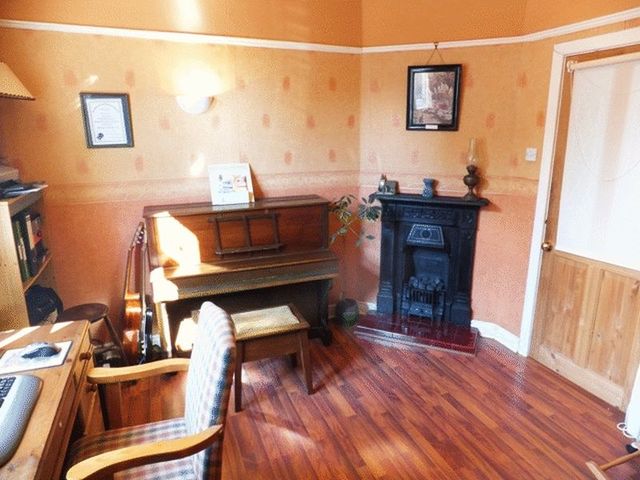  Image of 4 bedroom Detached house for sale in Upper Town Oxenhope Keighley BD22 at Upper Town Oxenhope Oxenhope, BD22 9LP