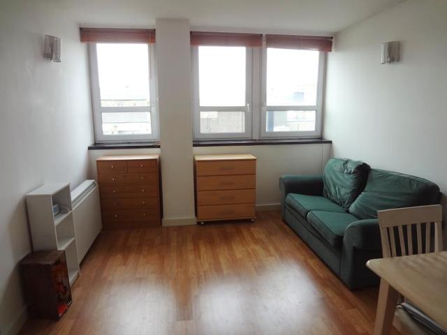  Image of 2 bedroom Apartment to rent in Calderwood Street London SE18 at Woolwich, SE18 6JF