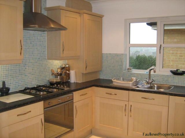  Image of 2 bedroom Apartment to rent in Waglands Garden Buckingham MK18 at Buckingham, MK18 1EA