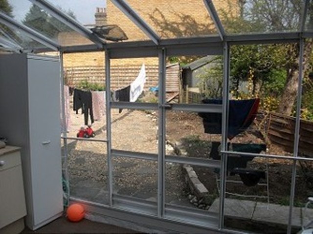  Image of 3 bedroom Terraced house to rent in Wanstead Park Road Cranbrook Ilford IG1 at Wanstead Park Road  ilford, IG1 3TR