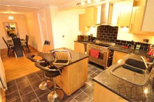  Image of 2 bedroom Flat to rent in Warren Drive Wallasey CH45 at Wallasey Wirral New Brighton, CH45 0JS