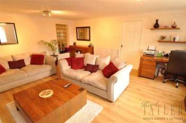  Image of 2 bedroom Flat to rent in Warren Drive Wallasey CH45 at Wallasey Wirral New Brighton, CH45 0JS