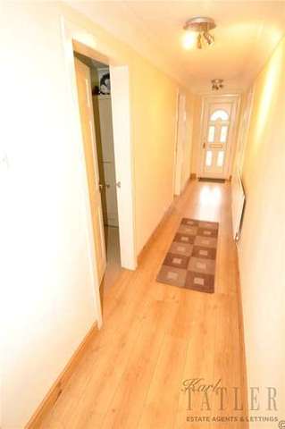  Image of 2 bedroom Flat to rent in Warren Drive Wallasey CH45 at Wallasey Wirral New Brighton, CH45 0JS