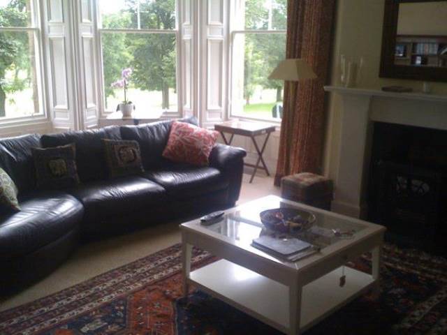  Image of 3 bedroom Flat to rent in Warrender Park Terrace Edinburgh EH9 at Marchmont Edinburgh Edinburgh, EH9 1EE