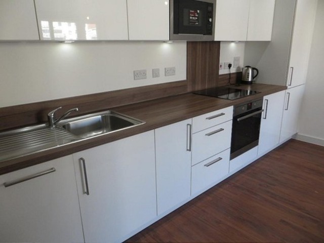  Image of 2 bedroom Apartment to rent in Bramwell Way London E16 at Waterside Hieghts 16 Booth Road London, E16 2FL