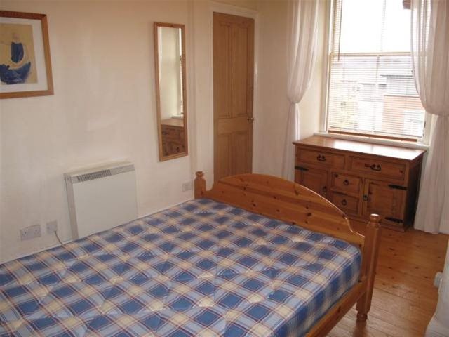  Image of 1 bedroom Flat to rent in Watson Crescent Edinburgh EH11 at Polwarth Edinburgh Edinburgh, EH11 1EY