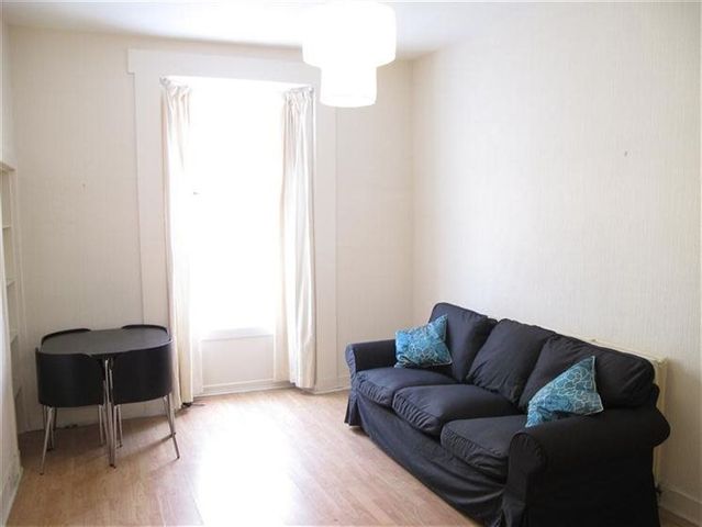  Image of 1 bedroom Flat to rent in Watson Crescent Edinburgh EH11 at Polwarth Edinburgh Edinburgh, EH11 1HB